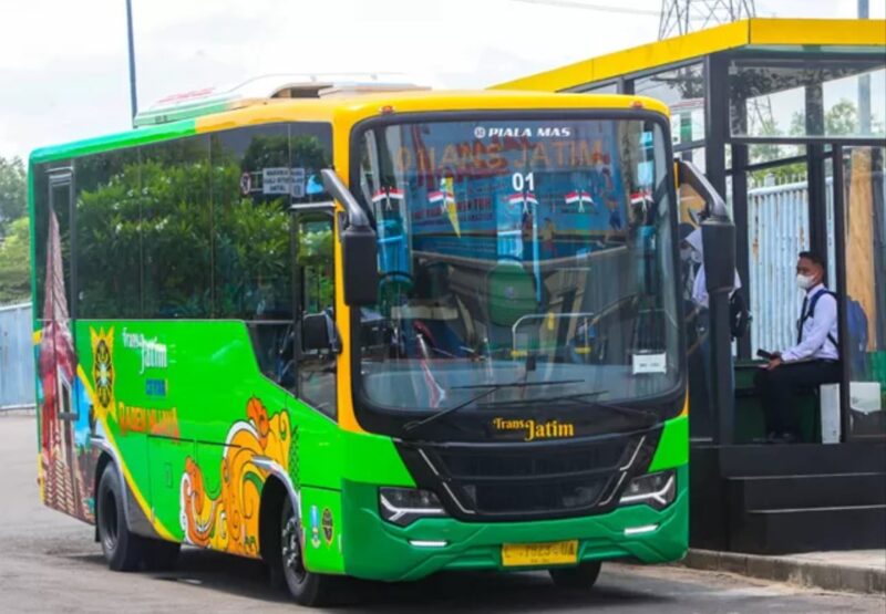 Bus Trans Jatim. Ilustrasi