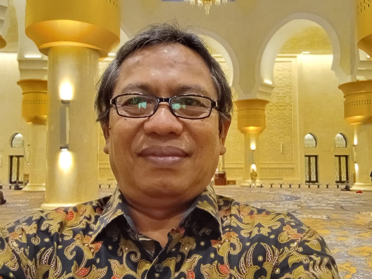 AKTIVIS BERKUASA: Ketika Perlawanan Menjelma Jadi Kekuasaan Baru