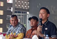 Andika Wisnuadji Putra Soebroto dari Fraksi Partai Demokrat, saat menggelar kegiatan reses masa sidang III tahun 2025 di RW 01 Kelurahan Kebon Pala, Kecamatan Makasar, Jakarta Timur, Kamis (30/10). Foto: Mahar P/MON