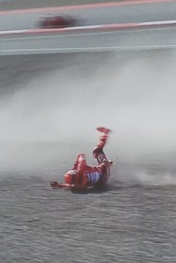 MotoGP Mandalika 2025: Marc Marquez Patah Tulang Bahu