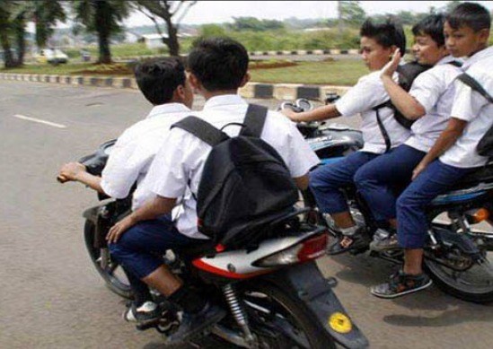 Larangan KDM Siswa Bermotor ke Sekolah: Antara Jalan Ideal dan Jalan yang Tak Ada