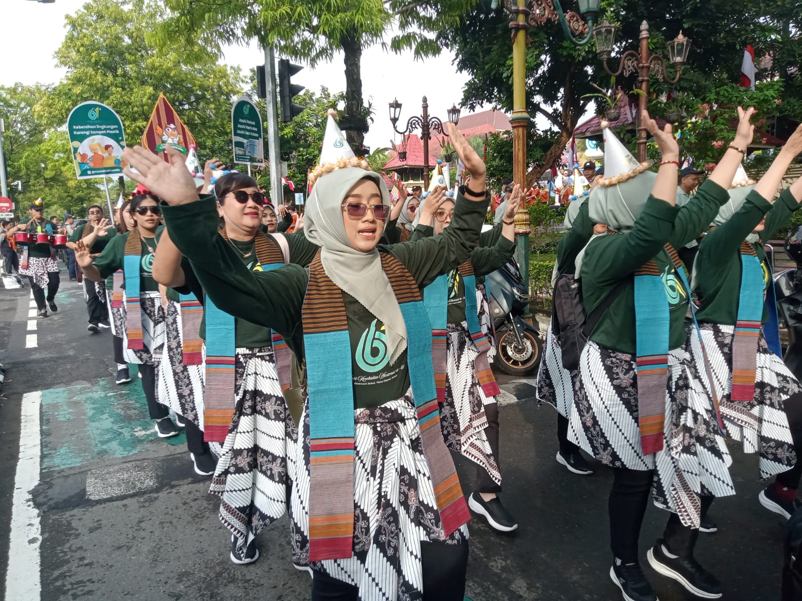 Peringatan HKN ke-61 di Klaten Dimeriahkan dengan Lomba Gerak Jalan Sehat dan Karnaval