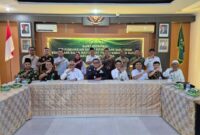 Kepala Kejaksaan Negeri Natuna, Dr. Erwin Indrapraja, S.H., M.H., memimpin Rapat Koordinasi Tim PAKEM ke-3 Tahun 2025 di Aula Kejari Natuna, Rabu (12/11). Kegiatan dihadiri unsur Forkopimda, instansi terkait, serta tokoh lintas agama Kabupaten Natuna.