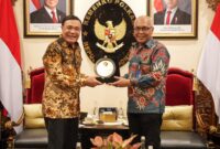 Menko Polkam, Jenderal TNI (Purn) Djamari Chaniago dan Ketum PWI Pusat Akhmad Munir