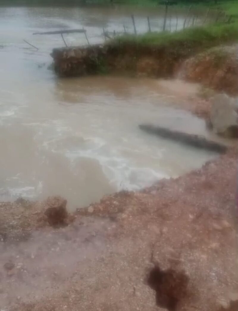 Kondisi jalan di Desa Batu Gajah, Kab.Natuna.