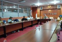 Panitia HPN 2026 Bidang III saat menggelar Rapat Persiapan dan Evaluasi di Sekretariat PWI Pusat, Gedung Dewan Pers, Jakarta, Kamis (11/12/25).