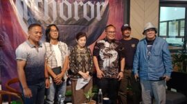 Diskusi dengan pembicara Syaifullah Agam Direktur Film Kemnbud, Nini L Karim dosen psikologi UI dan artis senior, Arya Pramasaputra mahasiswa pasca sarjana IKJ, Ivan Bandhito dan Bayu Pamungkas. Foto: Pray/MON