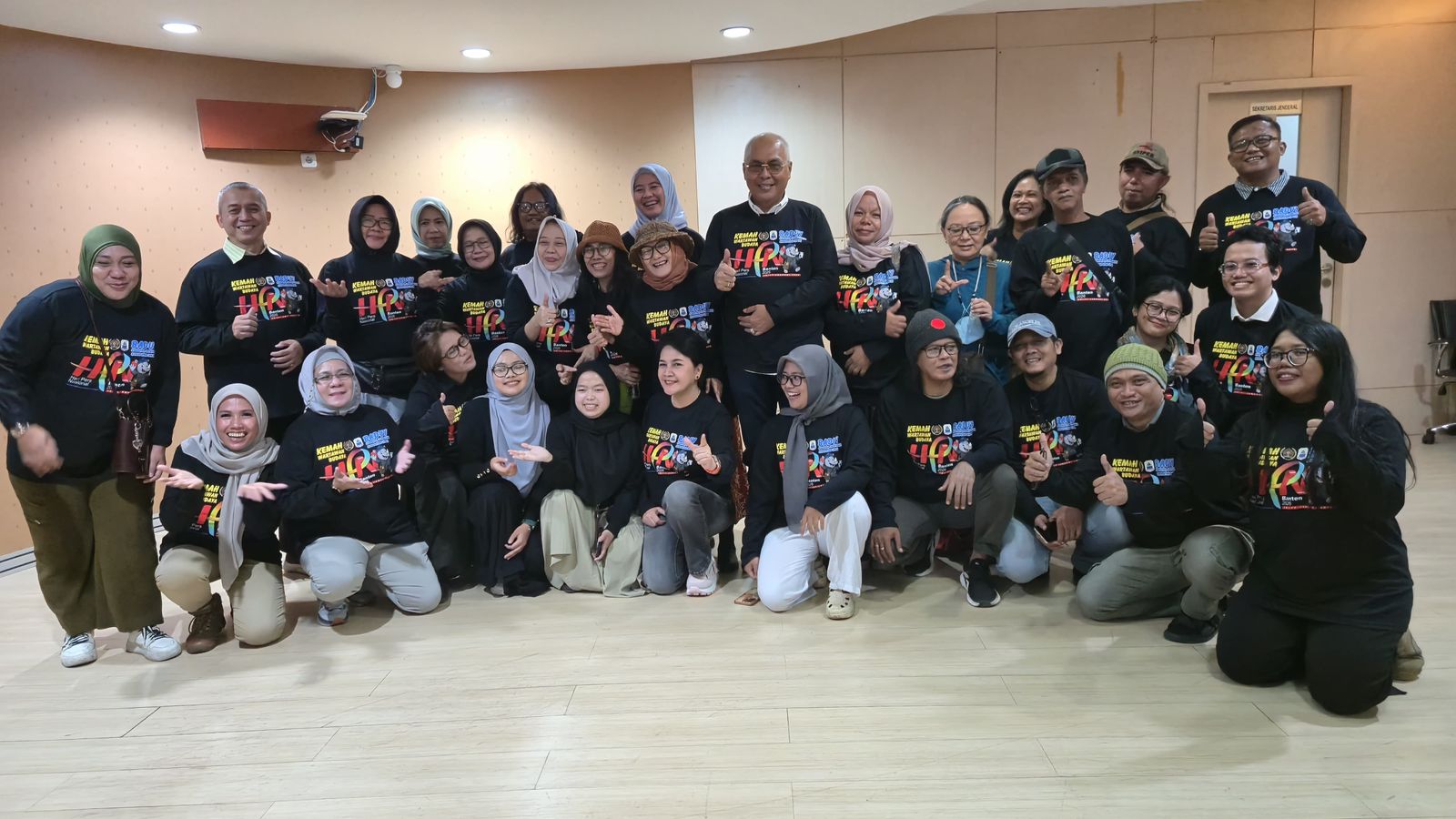 Terobosan Baru HPN 2026, Ketua Umum PWI Pusat Lepas Peserta Kemah Budaya Wartawan