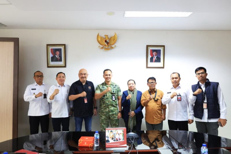Rapat koordinasi antara Kementerian Pertahanan RI dan Persatuan Wartawan Indonesia (PWI) Pusat dalam rangka finalisasi pelaksanaan Diklat Bela Negara Wartawan, yang digelar di Gedung A.H. Nasution, Kementerian Pertahanan RI, Jakarta, Rabu (21/1/2026). Kegiatan ini merupakan bagian dari rangkaian Hari Pers Nasional (HPN) 2026 dan akan diikuti sekitar 200 wartawan anggota PWI.