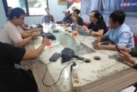 Pengurus PWI Kota Bogor bersama perwakilan Imigrasi Kelas IA Bogor dan Disdukcapil Kota Bogor menyiapkan layanan pembuatan paspor serta administrasi kependudukan di Mako PWI Kota Bogor dalam rangkaian HPN 2026.