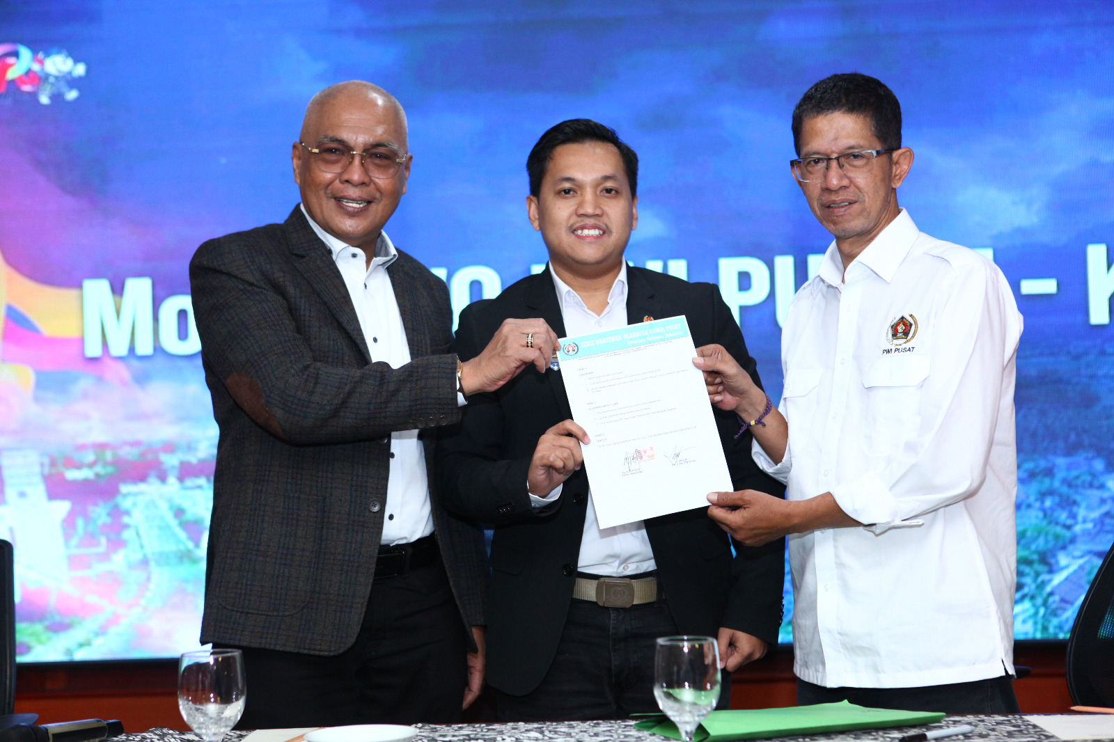 Ketua Umum PWI Tekankan Soliditas dan Profesionalisme Wartawan Olahraga di Rakernas SIWO 2026